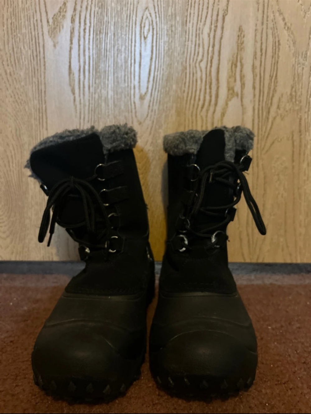 Women's Black Winter Lace-Up Snow Boots